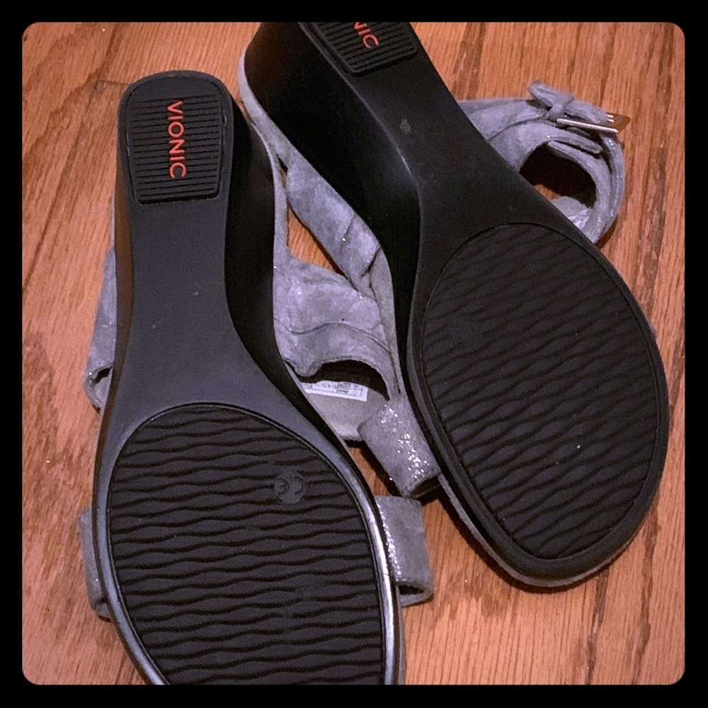 Vionic comfort slides